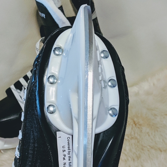 Bauer Supreme Youth hockey skates (2Y) - Picture 5 of 5